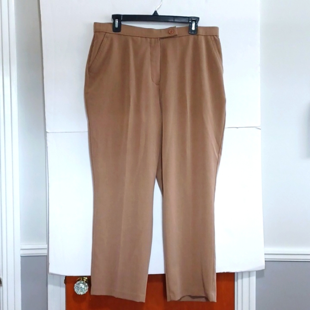 Investment Petites 16PS dress slacks.  Straight leg. Inseam 26".  Tan.  EUC!